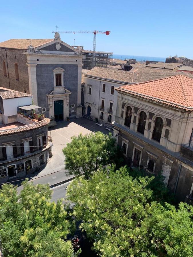 Donna Luisa-Catania Charming Apartment Exterior photo