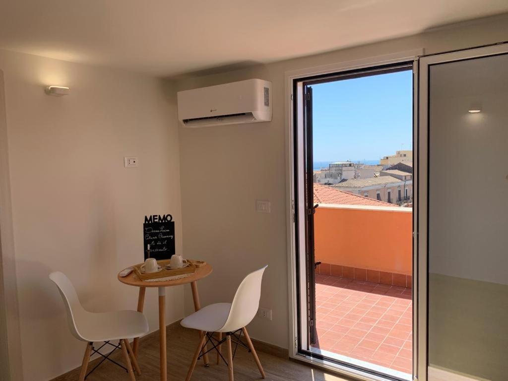Donna Luisa-Catania Charming Apartment Exterior photo