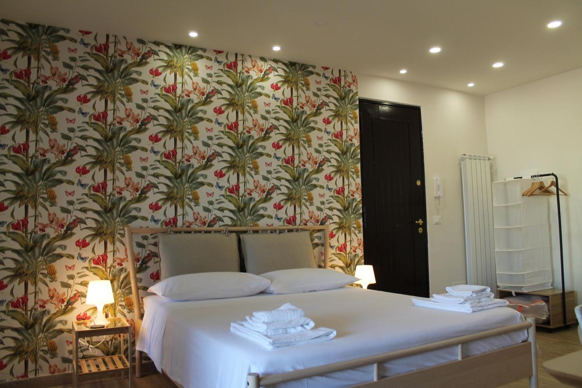 Donna Luisa-Catania Charming Apartment Exterior photo