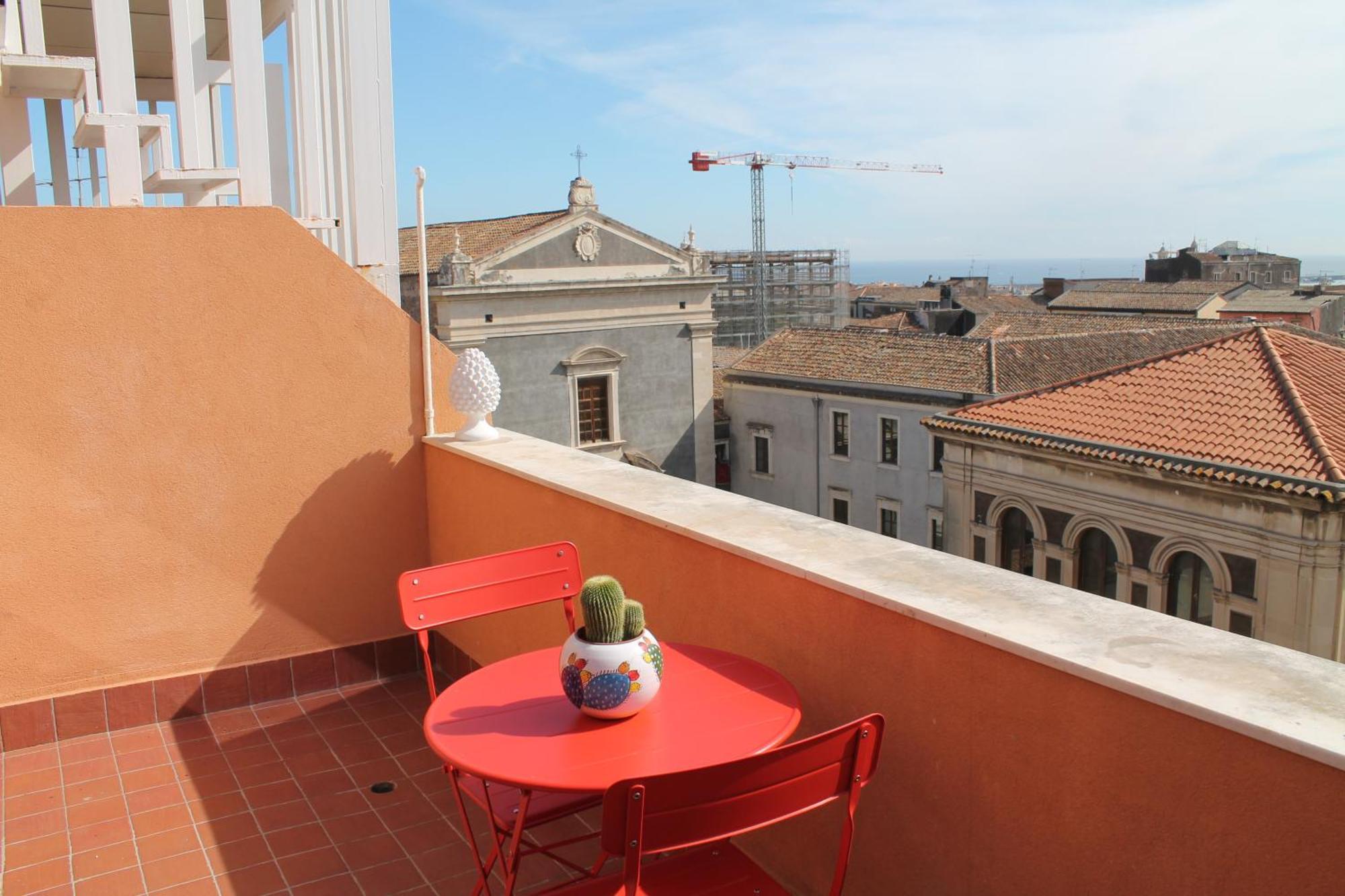 Donna Luisa-Catania Charming Apartment Exterior photo